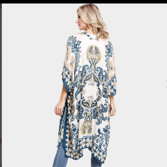 Kimono or Cover up - Picture 2 of 2
